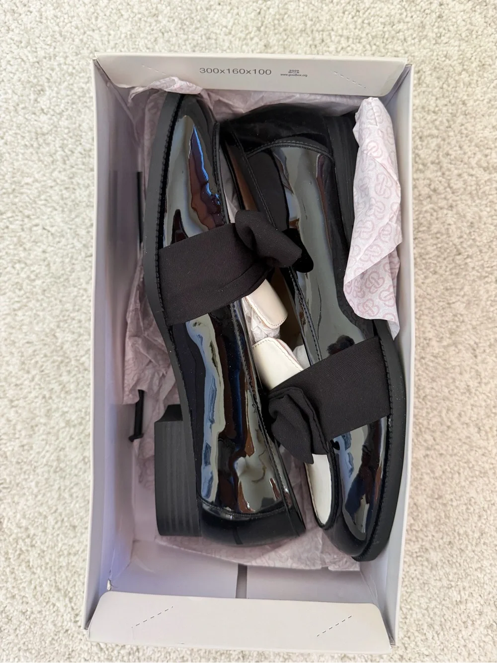 Bandolino Black Tassel Loafers - 9.5